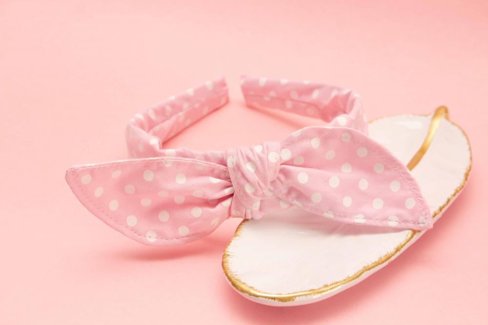 TIARA | TRICOLINE COM BOLINHAS LAÇO | ROSA CLARO BOLINHA BRANCA