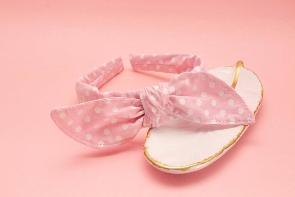 TIARA | TRICOLINE COM BOLINHAS LAÇO | ROSA CLARO BOLINHA BRANCA