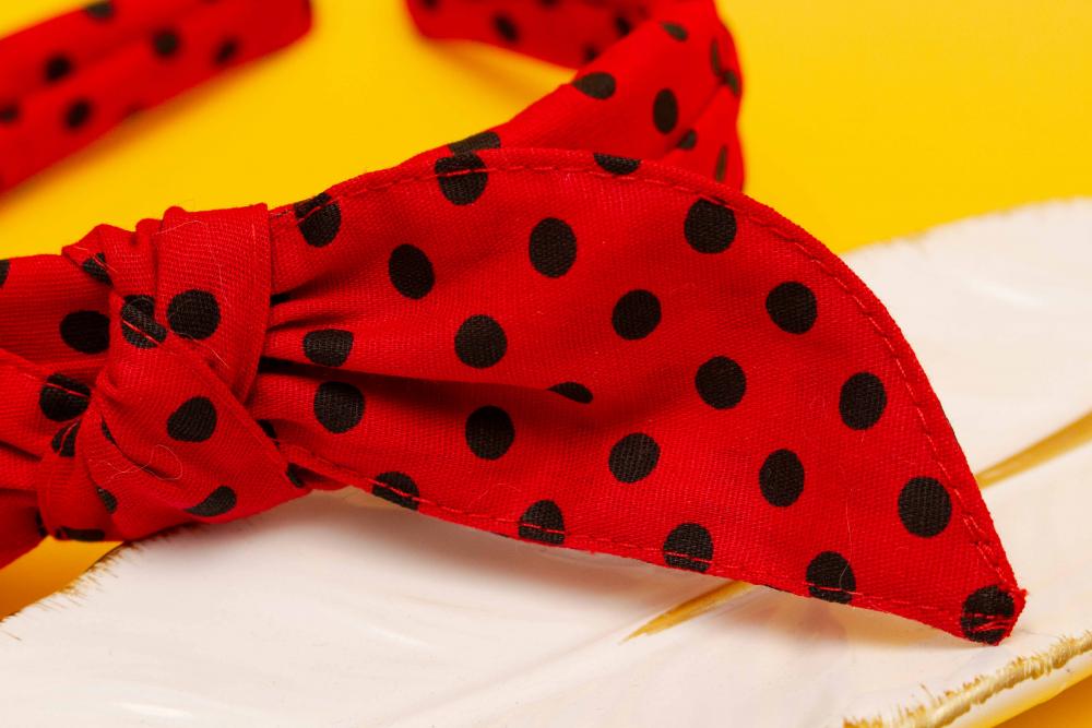 TIARA | TRICOLINE COM BOLINHAS LAÇO | VERMELHO BOLINHA PRET