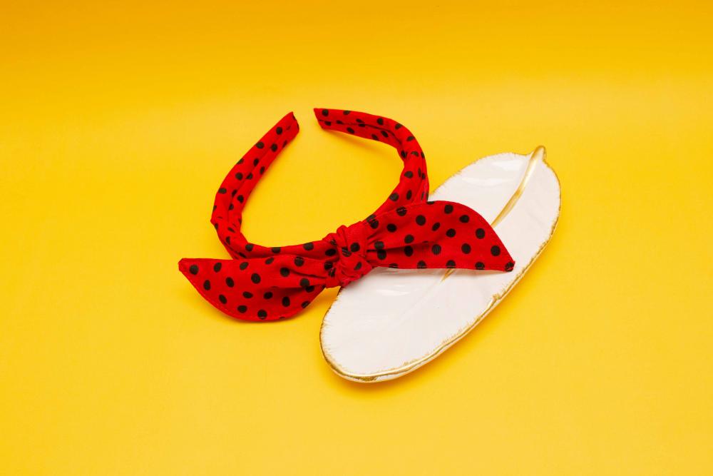 TIARA | TRICOLINE COM BOLINHAS LAÇO | VERMELHO BOLINHA PRET