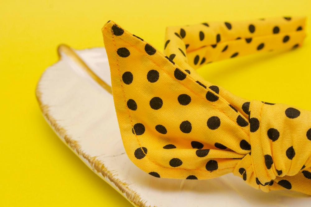 TIARA | TRICOLINE COM BOLINHAS LAÇO | AMARELO BOLINHA PRETA