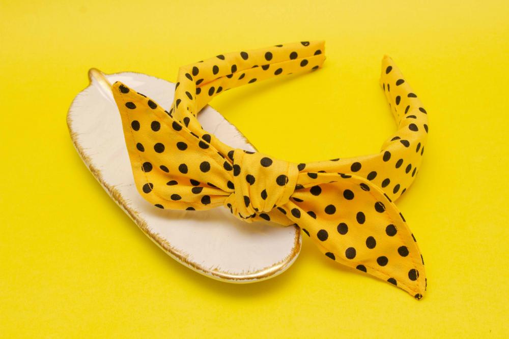 TIARA | TRICOLINE COM BOLINHAS LAÇO | AMARELO BOLINHA PRETA