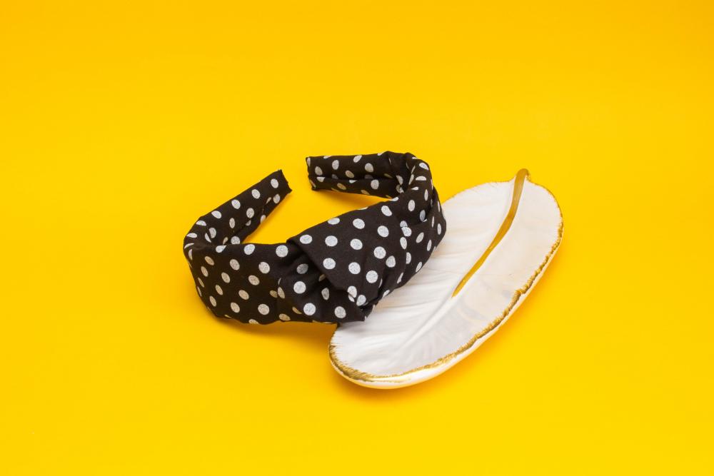 TIARA | TRICOLINE COM BOLINHA NÓ TURBANTE  | PRETA