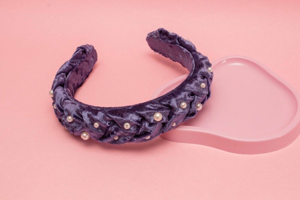 TIARA | TRANÇA ACHATADA VELUDO PEROLAS | INDIGO