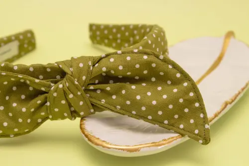 TIARA | TRICOLINE COM BOLINHAS LAÇO | VERDE  BOLINHA BRANCA