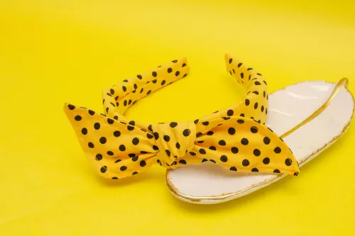 TIARA | TRICOLINE COM BOLINHAS LAÇO | AMARELO BOLINHA PRETA