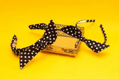 KIT MÃE E FILHA TRICOLINE LAÇO COM BOLINHA (2 TIARA) | PRETO