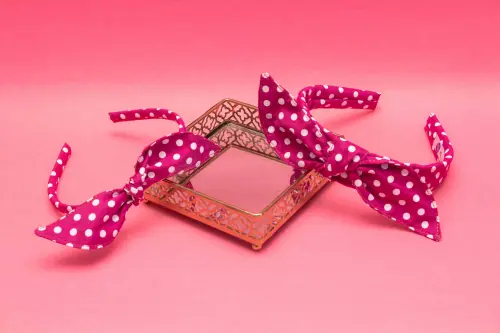 KIT MÃE E FILHA TRICOLINE LAÇO COM BOLINHA (2 TIARA) | BORDÔ