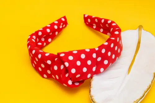 TIARA | TRICOLINE COM BOLINHA NÓ TURBANTE  | VERMELHA