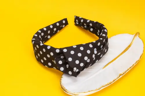 TIARA | TRICOLINE COM BOLINHA NÓ TURBANTE  | PRETA