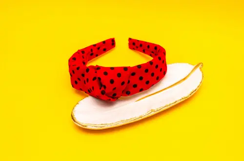 TIARA | TRICOLINE COM BOLINHA NÓ TURBANTE | VERMELHO BOLINHA PRETA