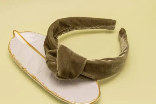 TIARA | NÓ TURBANTE VELUDO | VERDE MILITAR