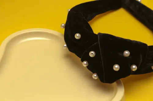 TIARA | NÓ TURBANTE VELUDO COM PEROLAS | PRETO