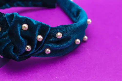 TIARA | NÓ TURBANTE VELUDO COM PEROLAS | AZUL PETROLEO