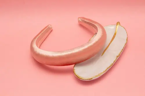 TIARA | CHEIA VELUDO  | ROSA SALMÃO