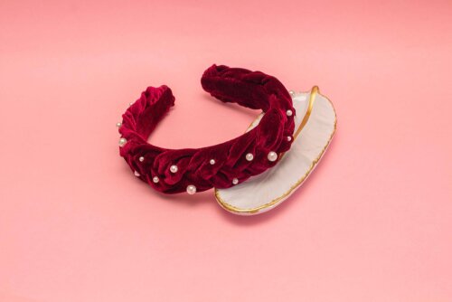 TIARA | TRANÇA ACHATADA VELUDO PEROLAS | MARSALA