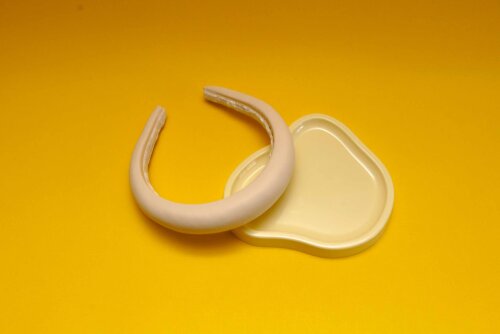 TIARA | CHEIA COURVIN | CREME