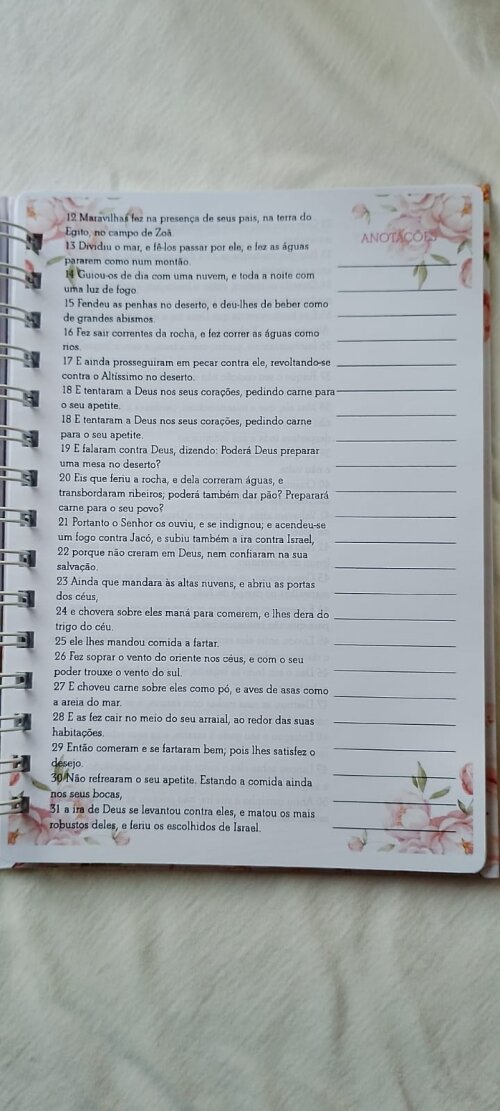 Caderno de Salmos Personalizado com Nome A5 | Presente Cristão Floral Delicado | Devocional