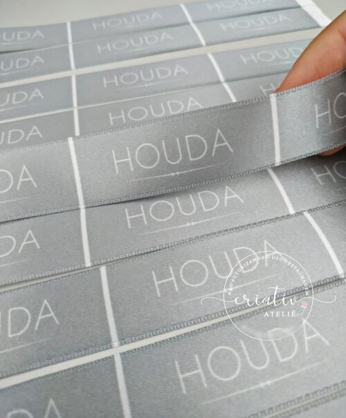 Etiqueta de Cetim Personalizada para Roupas 6 x 2,2 cm