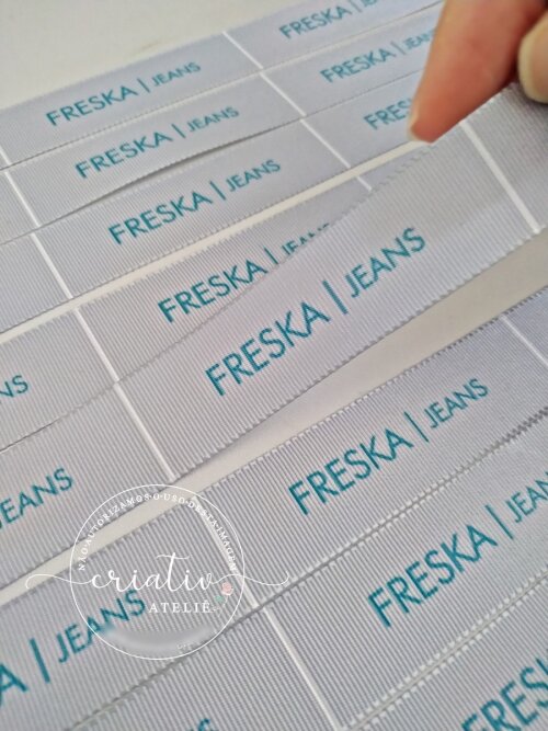 Etiqueta de Gorgurão Personalizada para Roupas 8 x 2,2 cm