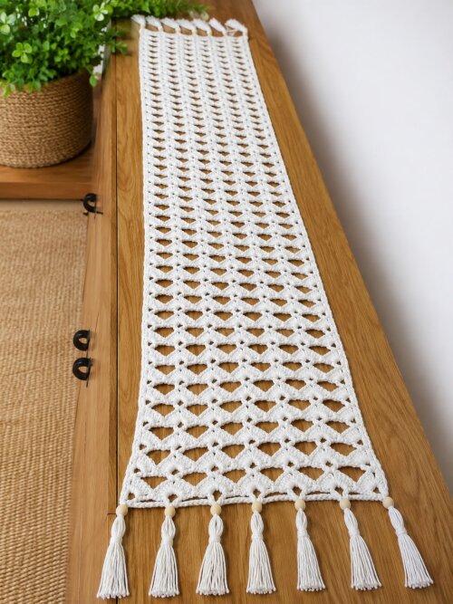 Caminho de Mesa Branco