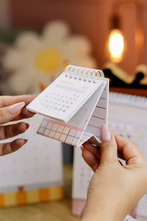 Mini Calendário 2027 cartonado