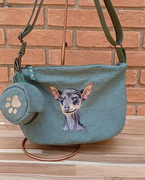 Bolsa em Lona Bordada