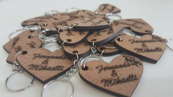 Chaveiro MDF de Coração Personalizado Casamento