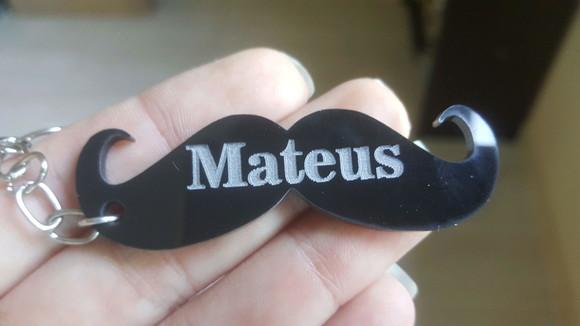 Chaveiro Acrílico Mini Mustache Bigode com Nome