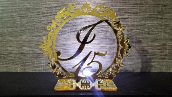 Topo de Bolo Dourado Espelhado 15 Anos