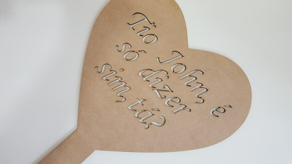 Placa Coração para Daminha Casamento...É só dizer sim Persona