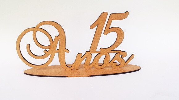 Topo de bolo em MDF 15 anos