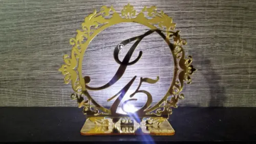 Topo de Bolo Dourado Espelhado 15 Anos