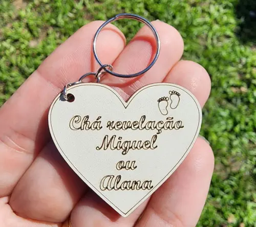 Chaveiro Personalizado Chá Revelação Coração mdf