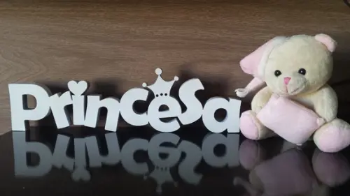 Palavra Princesa com Coroa e coração