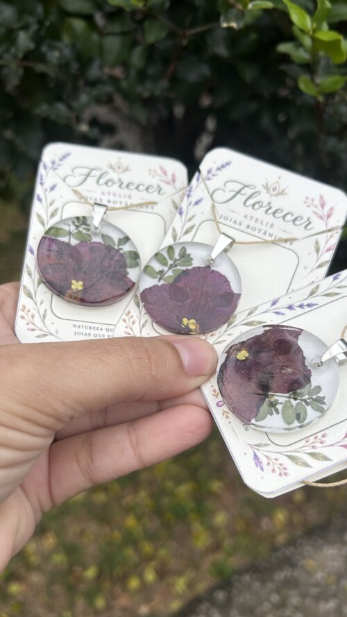 Colar Botânico violeta