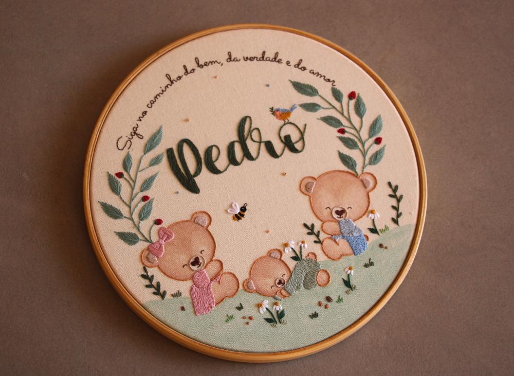 Enfeite de maternidade Quadro bastidor bordado à mão ~ ursinhos