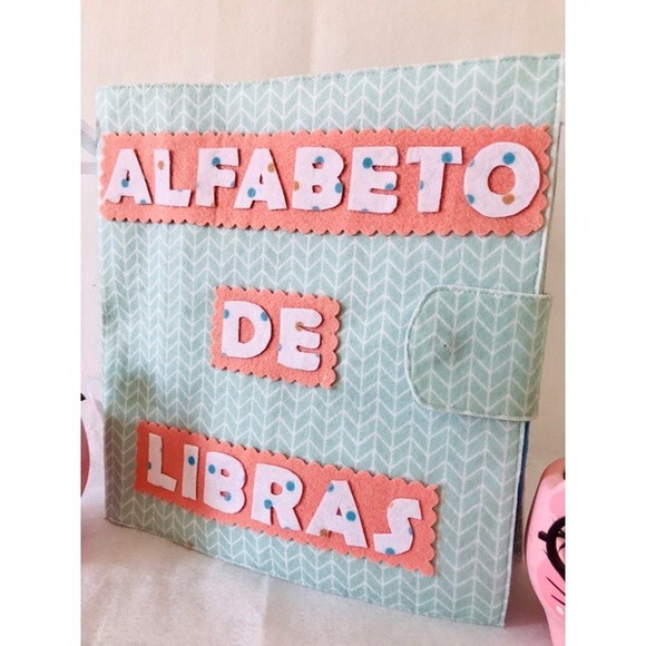 Livro Sensorial em Feltro Alfabeto de Libras