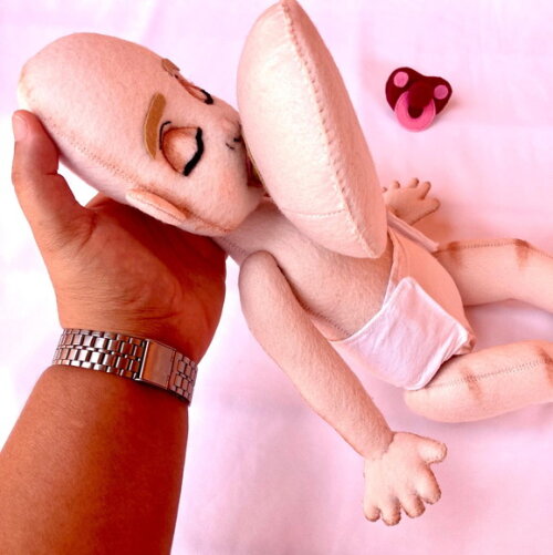 Boneco de Feltro Amamentação