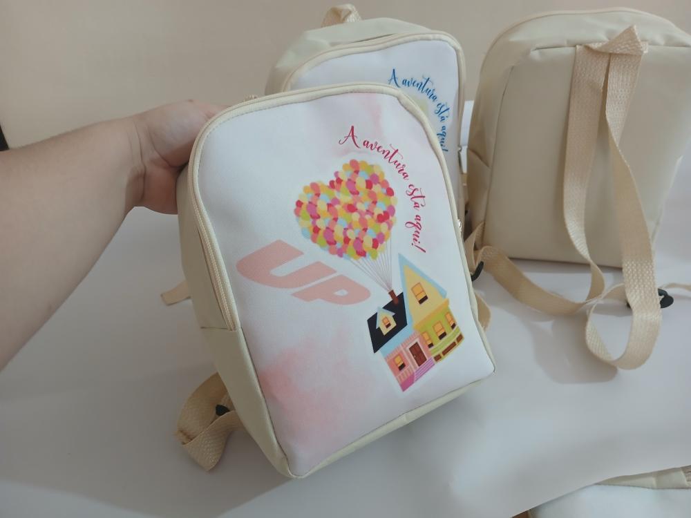 Mochila personalizada sem vivo(borda)