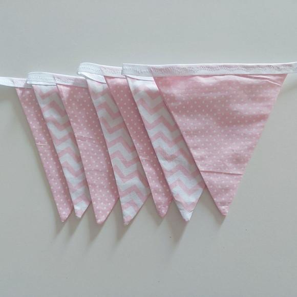 Bandeirinhas de Tecido Poa e Chevron Rosa e Branco