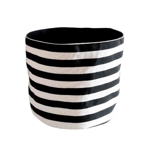 Cachepot Tecido Dupla Face Listrado Pb e Preto