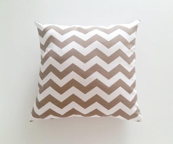Capa de Almofada Chevron Marrom