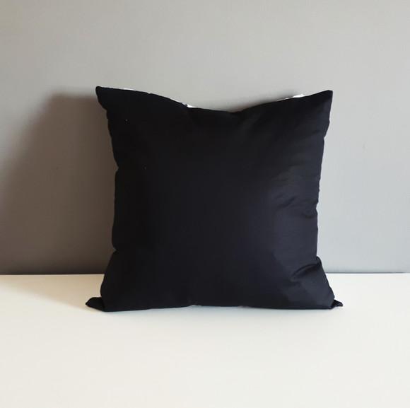Capa de Almofada Tribo de bichinhos 40 cm