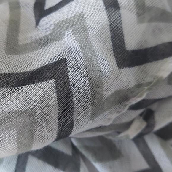 Gola Lenço Infinito Chevron Cinza