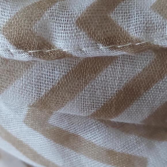 Infinity Scarf Chevron Bege