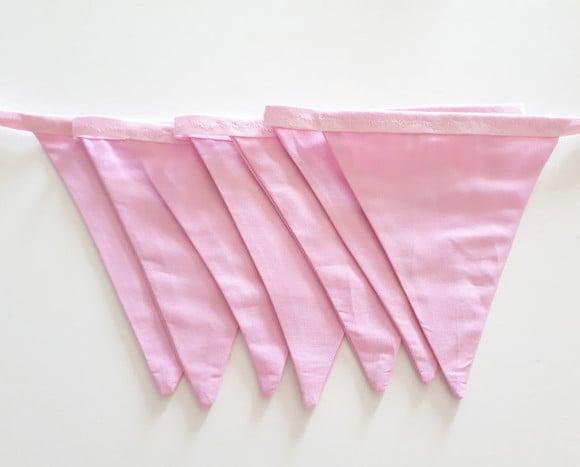 Varal de Bandeirinhas em Tecido Rosa