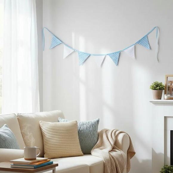 Varal de Bandeirolas em Tecido Chevron Azul e Branco