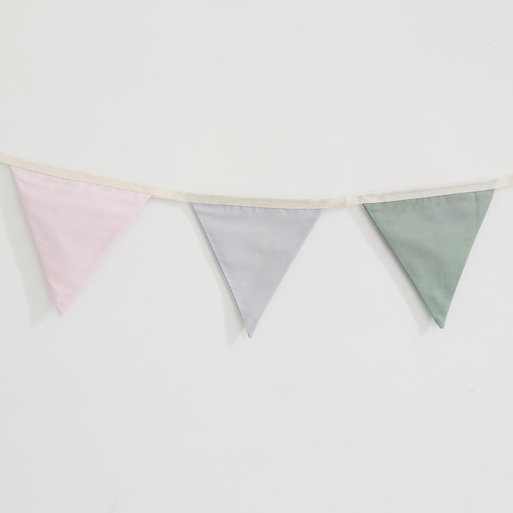 Bandeirinhas Em Tecido Colorido Para Decoração