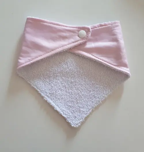 Babador atoalhado bandana Rosa
